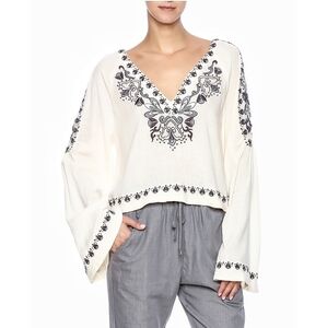 🌸Free‎ People | Embroidery Crop Long Sleeve top XS